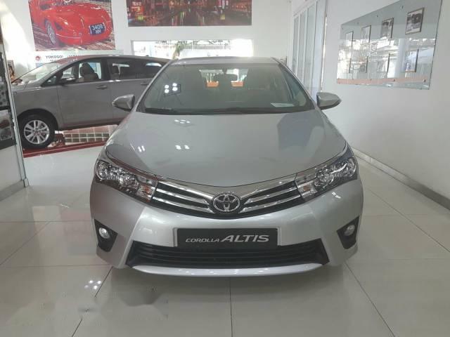 Bán xe Toyota Corolla đời 2017, mới 100%