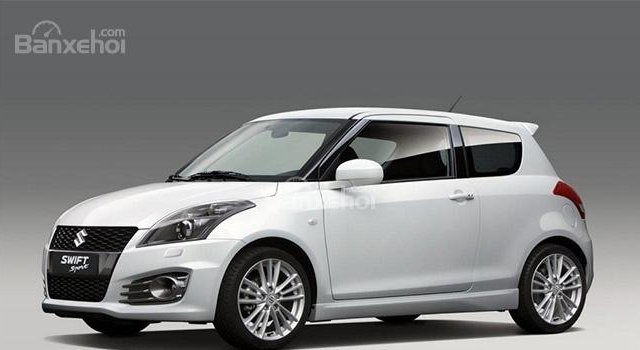 Suzuki Swift RS 2017, giá hấp dẫn tặng viền che mưa, lót sàn