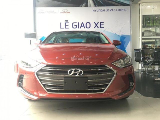 Bán xe Hyundai Elantra đời 2017, màu đỏ, giá chỉ 680 triệu