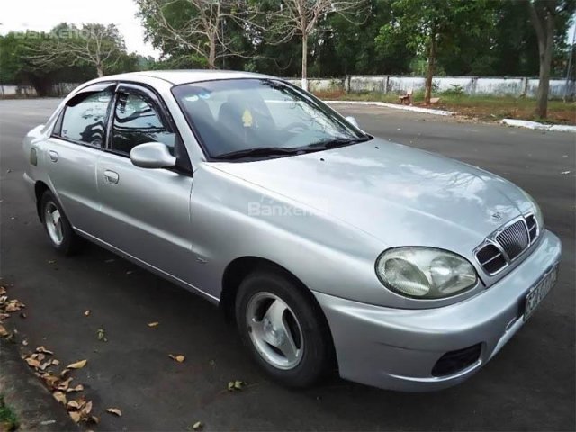 Bán ô tô Daewoo Lanos SX 1.5 đời 2004, màu bạc chính chủ