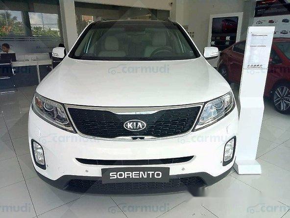 Bán Kia Sorento 2WD DAT 2017, màu trắng, giá 954tr