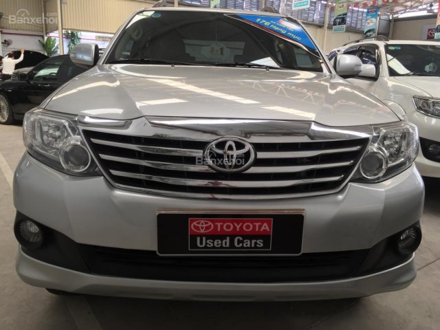 Bán xe Toyota Fortuner V đời 2012, màu bạc, giá 820tr