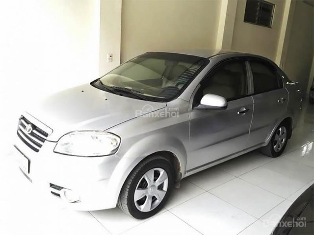 Bán Daewoo Gentra SX đời 2010, màu bạc chính chủ, giá chỉ 250 triệu