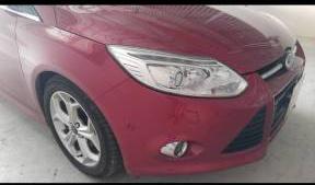 Bán Ford Focus 2.0 2015 giá cạnh tranh