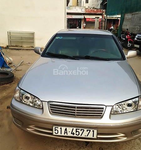 Xe Toyota Camry Grand đời 2001, màu hồng chính chủ, giá 280tr