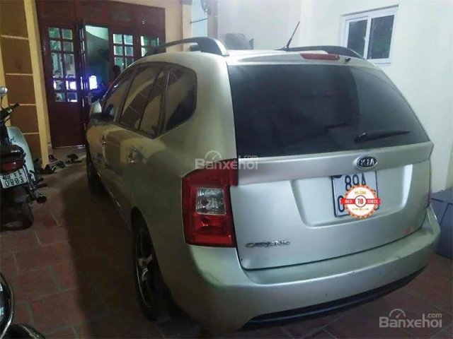 Tôi đang cần bán xe Kia Carens Sx năm 2010, gốc Hà Nội