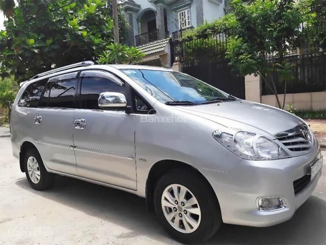 Cần bán xe Toyota Innova G cuối 2010, ốc xanh bảy màu