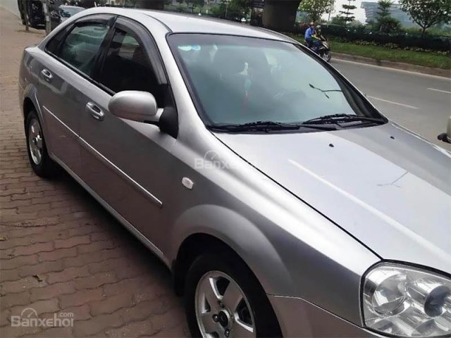 Cần bán Daewoo Lacetti EX đời 2011, màu bạc số sàn