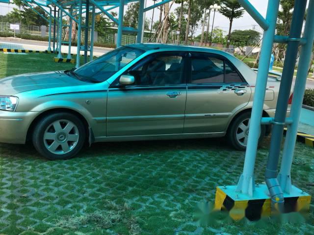 Cần bán xe Ford Laser đời 2002, xe gia đình