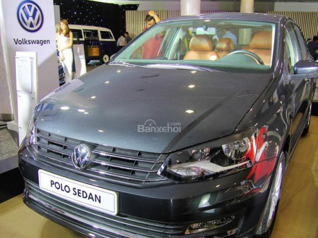 Volkswagen Polo Sedan GP, màu xám (ghi), nhập nguyên chiếc. LH Hương 0902.608.293