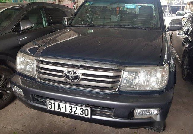 Bán ô tô Toyota Land Cruiser năm 2002 số sàn