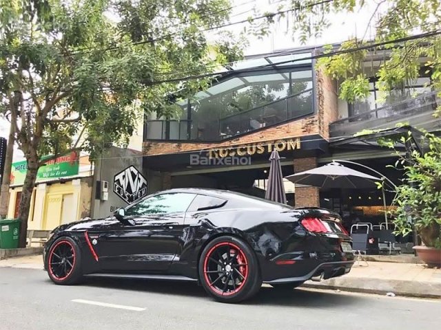 Bán Ford Mustang GT 5.0 năm 2015, màu đen, nhập khẩu