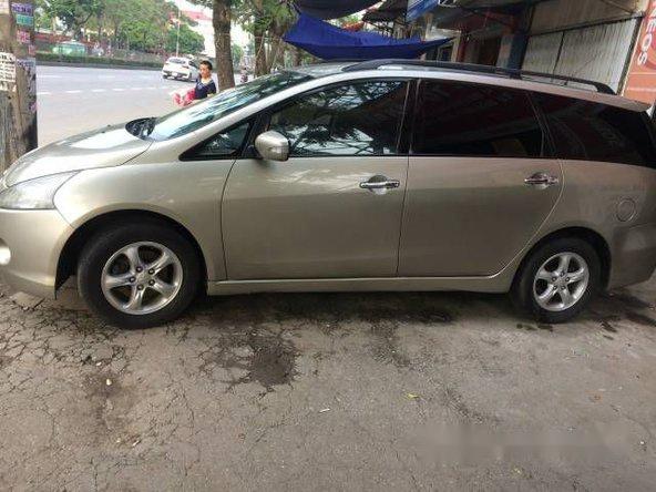 Bán Mitsubishi Grandis đời 2005, màu vàng đã đi 500000 km, giá 350tr