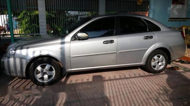 Cần bán Chevrolet Lacetti 2010, số sàn