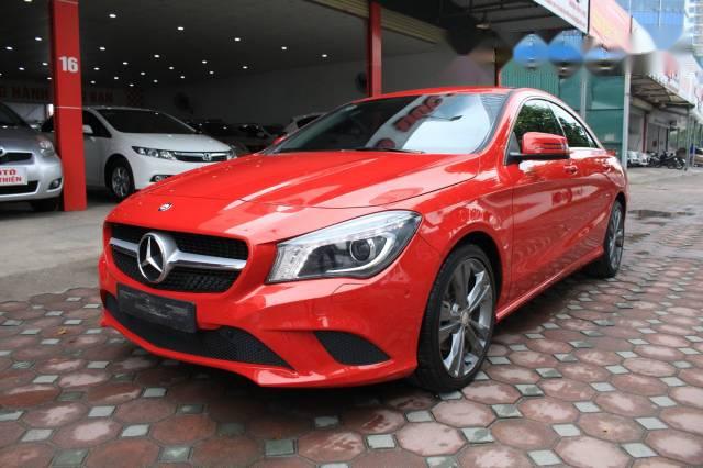 Ô tô Đức Thiện bán Mercedes CLA200 năm 2014, màu đỏ cam, nhập khẩu