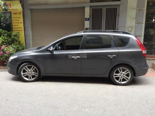 Bán ô tô Hyundai i30 cw đời 2009, màu xanh lam, nhập khẩu