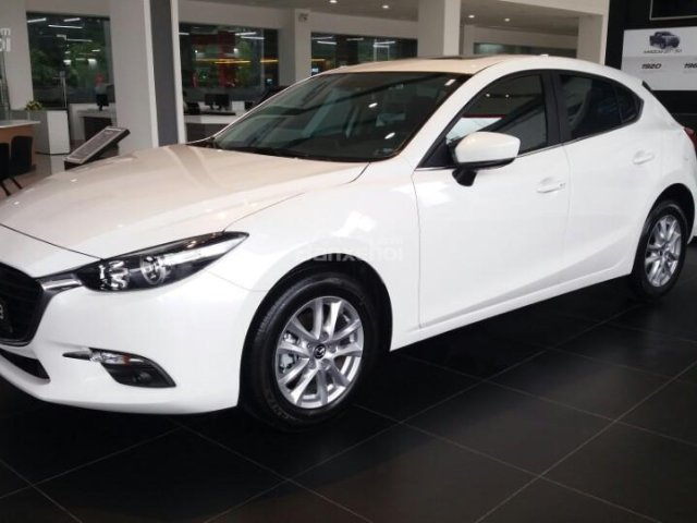 Hot CTKM hấp dẫn tháng 1 Mazda 3 1.5 HB 2019, hỗ trợ giao xe ĐKĐK, trả góp 95%, đủ màu giao ngay LH 0981485819