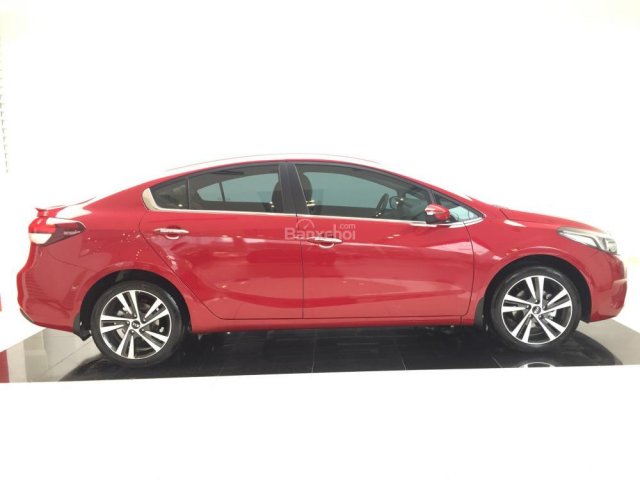 Bán ô tô Kia Cerato 1.6 AT đời 2017, màu đỏ, giá cả hợp lí - LH: 0981.237.138