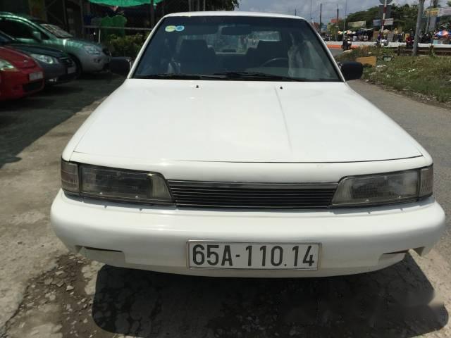 Bán xe cũ Toyota Camry đời 1987, màu trắng, nhập khẩu