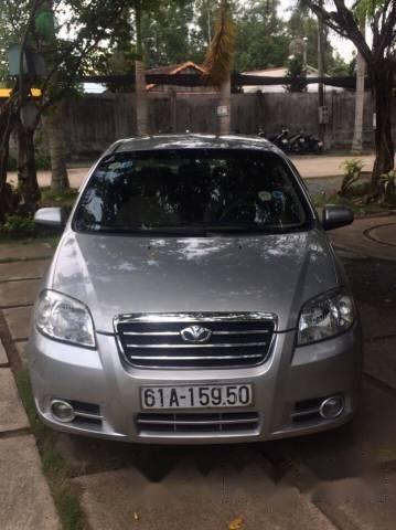 Bán xe cũ Daewoo Gentra đời 2009, màu bạc xe gia đình