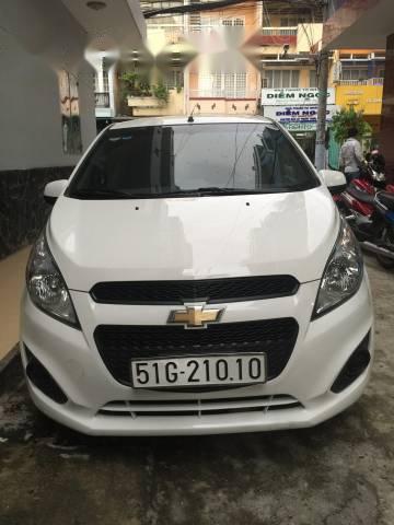 Bán xe cũ Chevrolet Spark đời 2016, màu trắng như mới