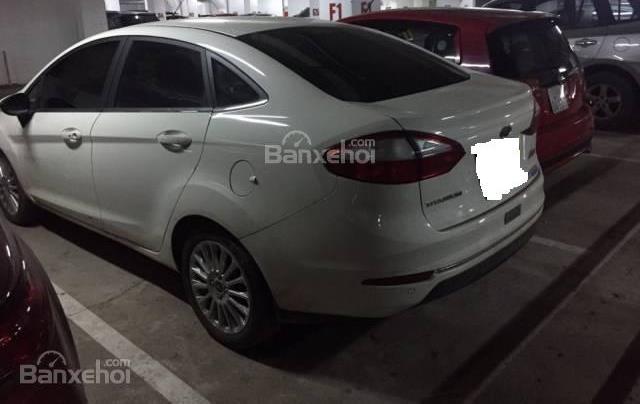 Bán ô tô Ford Fiesta Titanium 1.5 AT Sedan đời 2016, màu trắng, giá chỉ 520 triệu