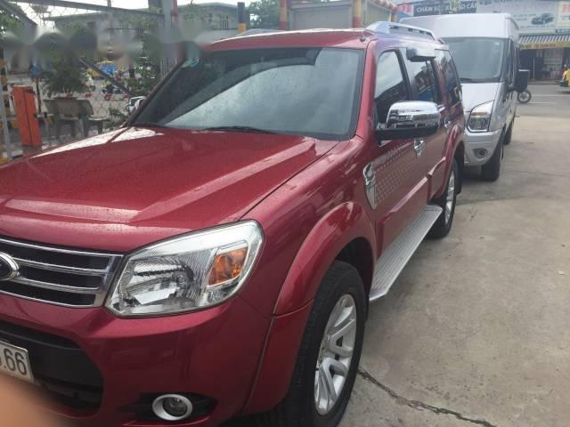 Cần bán Ford Everest 4x2 AT đời 2013, giá tốt