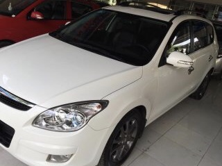 Bán xe Hyundai i30 năm 2010, màu trắng, nhập khẩu nguyên chiếc, 450 triệu