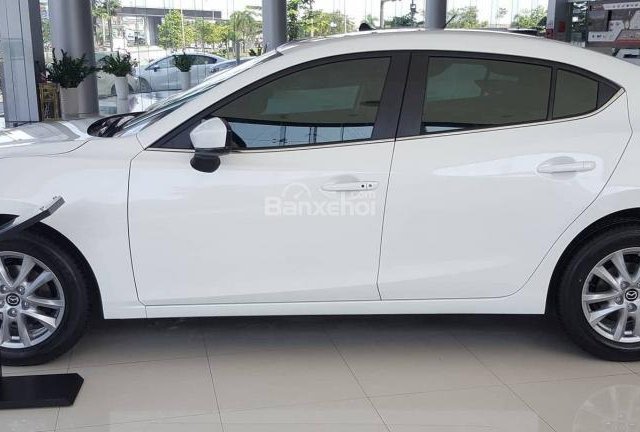 Bán xe Mazda 3 Facelift 2017, mới 100%