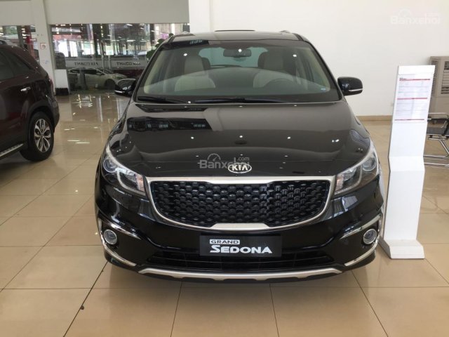 Bán xe Kia Sedona DATH 2.2, giá 1tỷ 169 tr trả góp tối đa, thủ tục nhanh gọn, gọi Mr Đức Kia Giải Phóng