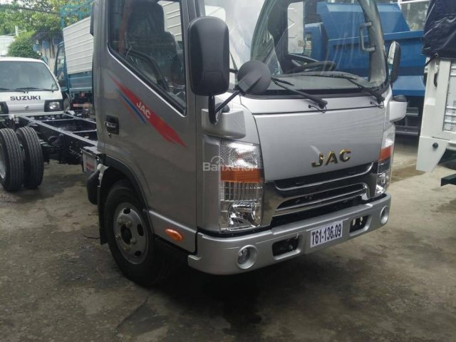 Cần bán xe tải Jac 2.4 tấn 2017, hỗ trợ trả trước 50tr nhận xe