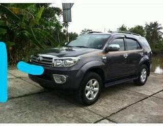 Cần bán lại xe Toyota Fortuner đời 2009, giá chỉ 650 triệu