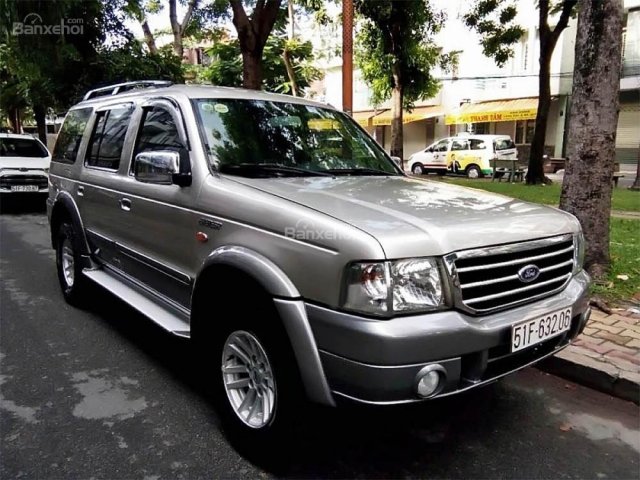 Chính chủ bán Ford Everest đời 2005, màu hồng