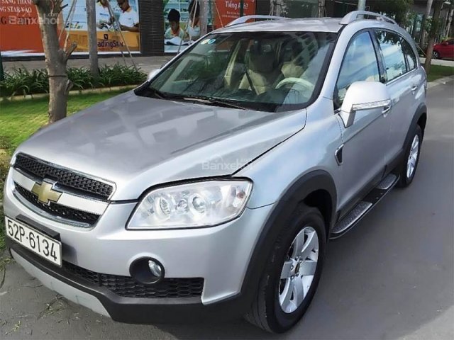 Cần bán Chevrolet Captiva LT đời 2008, màu bạc số sàn giá cạnh tranh