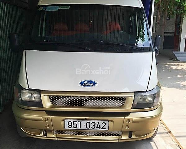 Cần bán Ford Transit năm 2005, màu trắng