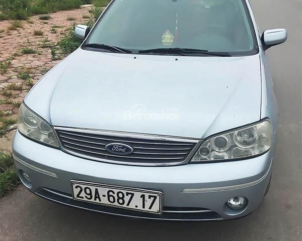 Cần bán xe Ford Laser sản xuất 2005, màu xanh, nhập khẩu nguyên chiếc chính chủ
