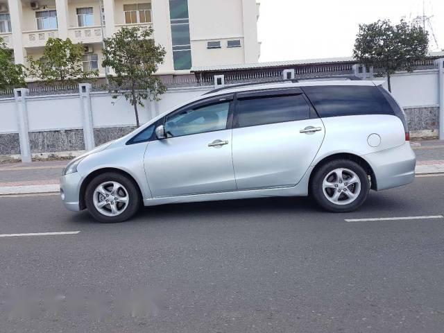 Bán ô tô Mitsubishi Grandis đời 2005 xe gia đình, 380 triệu