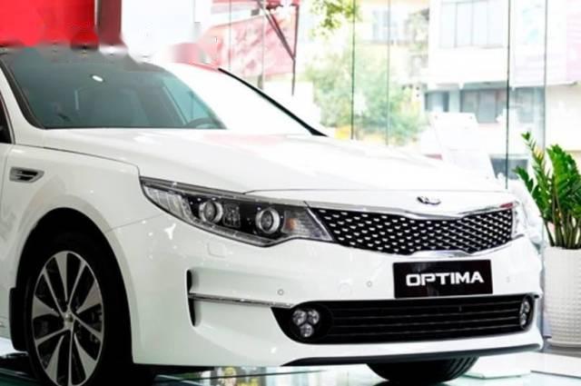 Bán Kia Optima đời 2017, xe mới, màu trắng