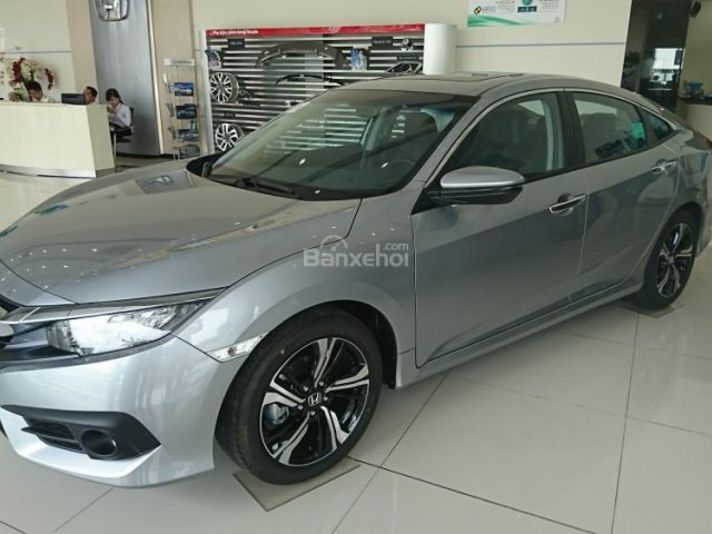 Bán Honda Civic đời 2018, nhập khẩu Thái Lan, cá tính thể thao, ưu đãi hấp dẫn