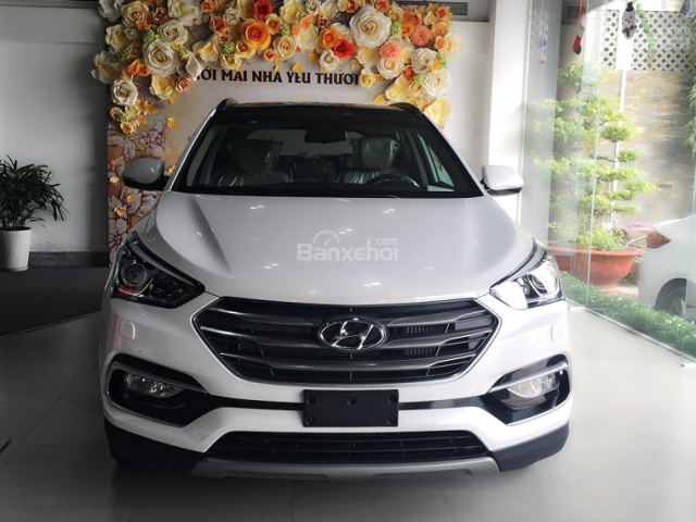 Hyundai Santa Fe 2017, khuyến mãi lên đến 100 triệu