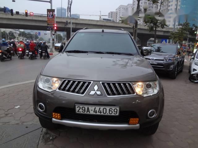 Bán Mitsubishi Pajero Sport SX 2011, màu nâu cafe, máy dầu