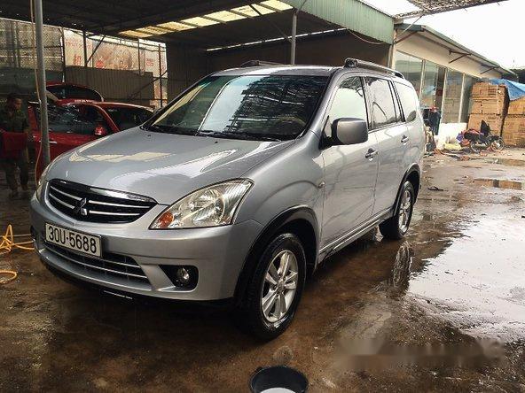 Bán xe Mitsubishi Zinger GLS đời 2010, màu bạc chính chủ