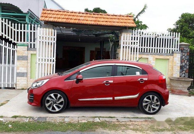 Cần bán xe Kia Rio 2015, màu đỏ số tự động