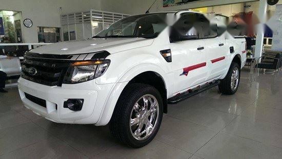 Cần bán lại xe Ford Ranger Wildtrak 4x2 2.2L AT đời 2014, xe đẹp