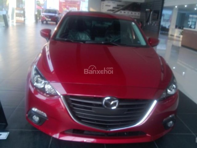 Mua bán xe Mazda 3 đời 2018, khuyến mại lớn nhiều quà tặng