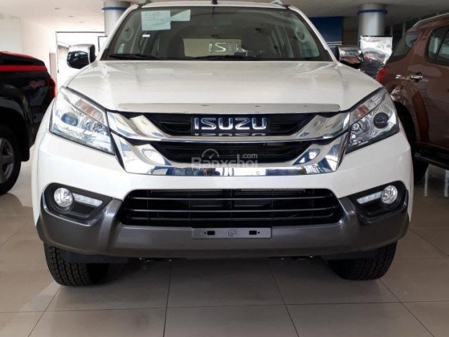 Bán xe Isuzu Mu-X 3.0 (4x2) AT đời 2017, màu trắng, xe nhập