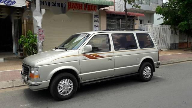 Cần bán Dodge Caravan hàng Mỹ đời 1987, 7 chỗ 