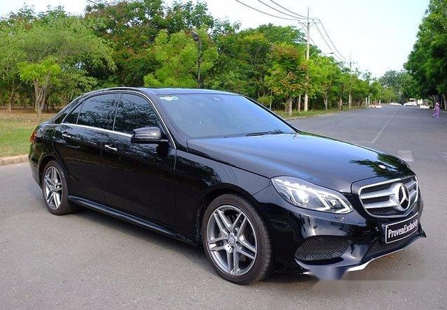 Bán xe Mercedes E250 AMG đời 2015, màu đen