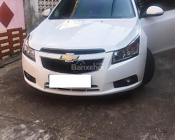 Cần bán Chevrolet Cruze LT sản xuất 2014, đăng ký lần đầu 06/01/2015