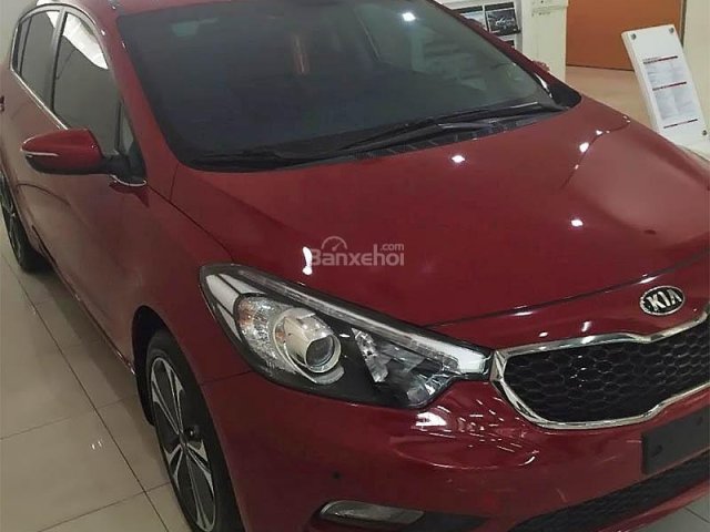 Cần bán xe Kia Cerato 1.6AT sản xuất 2015, màu đỏ, nhập khẩu chính hãng